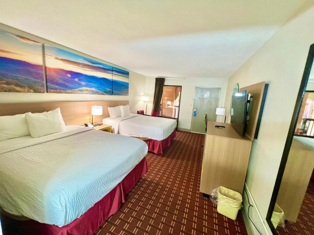 Days Inn by Wyndham Athens Image 7